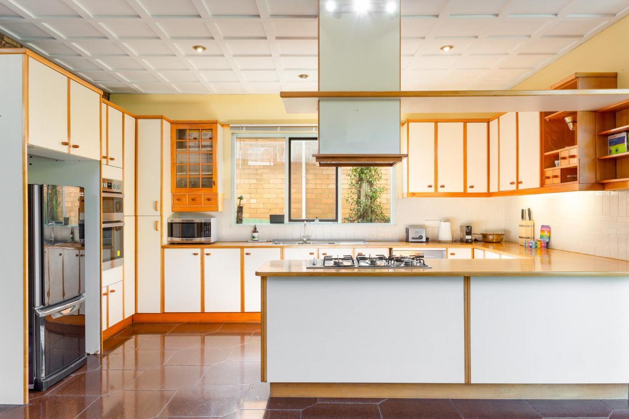 Spacious 3-bed Mid Century Near Cbd Holiday home *
