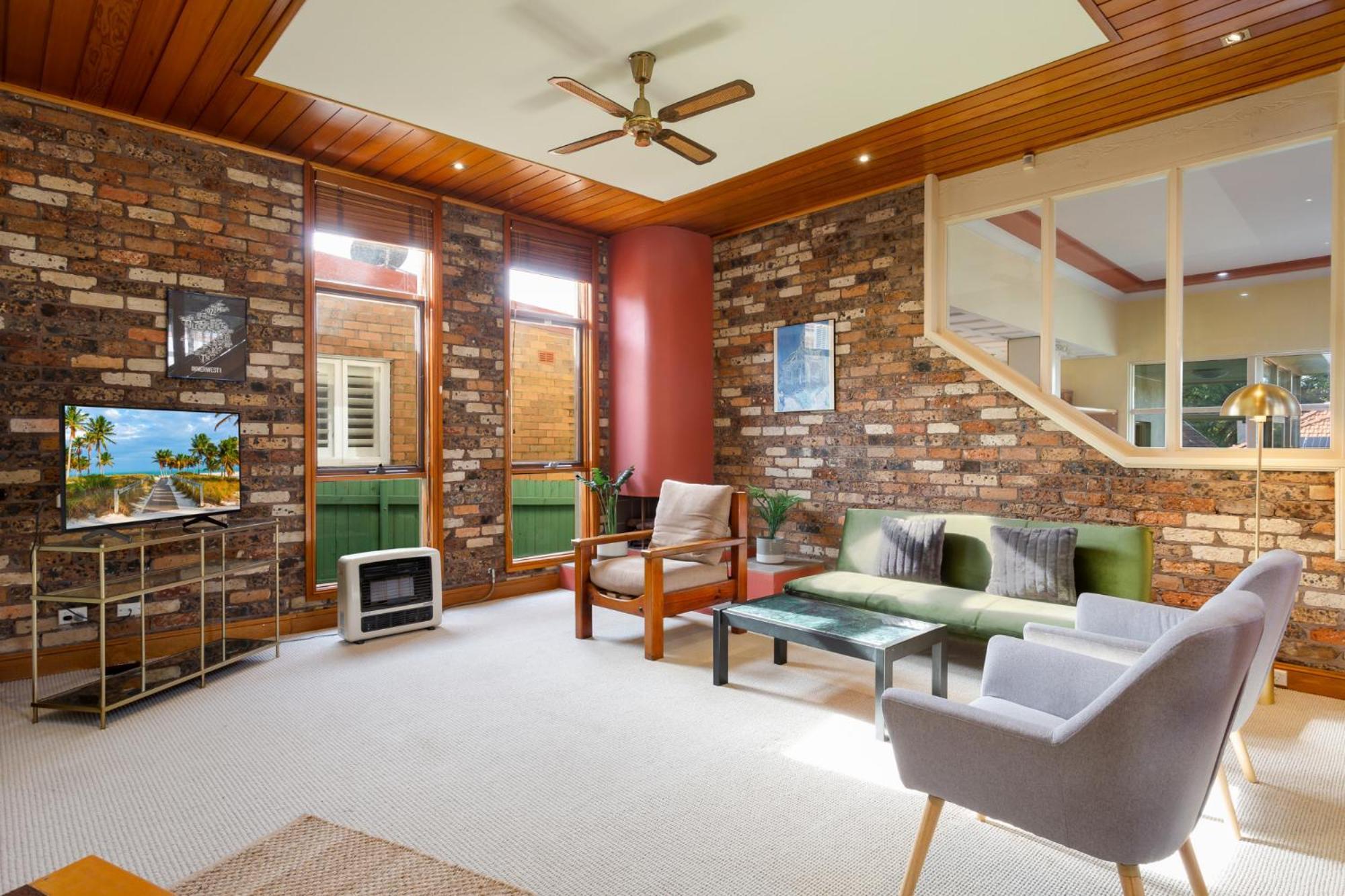Holiday home Spacious 3-bed Mid Century Near Cbd