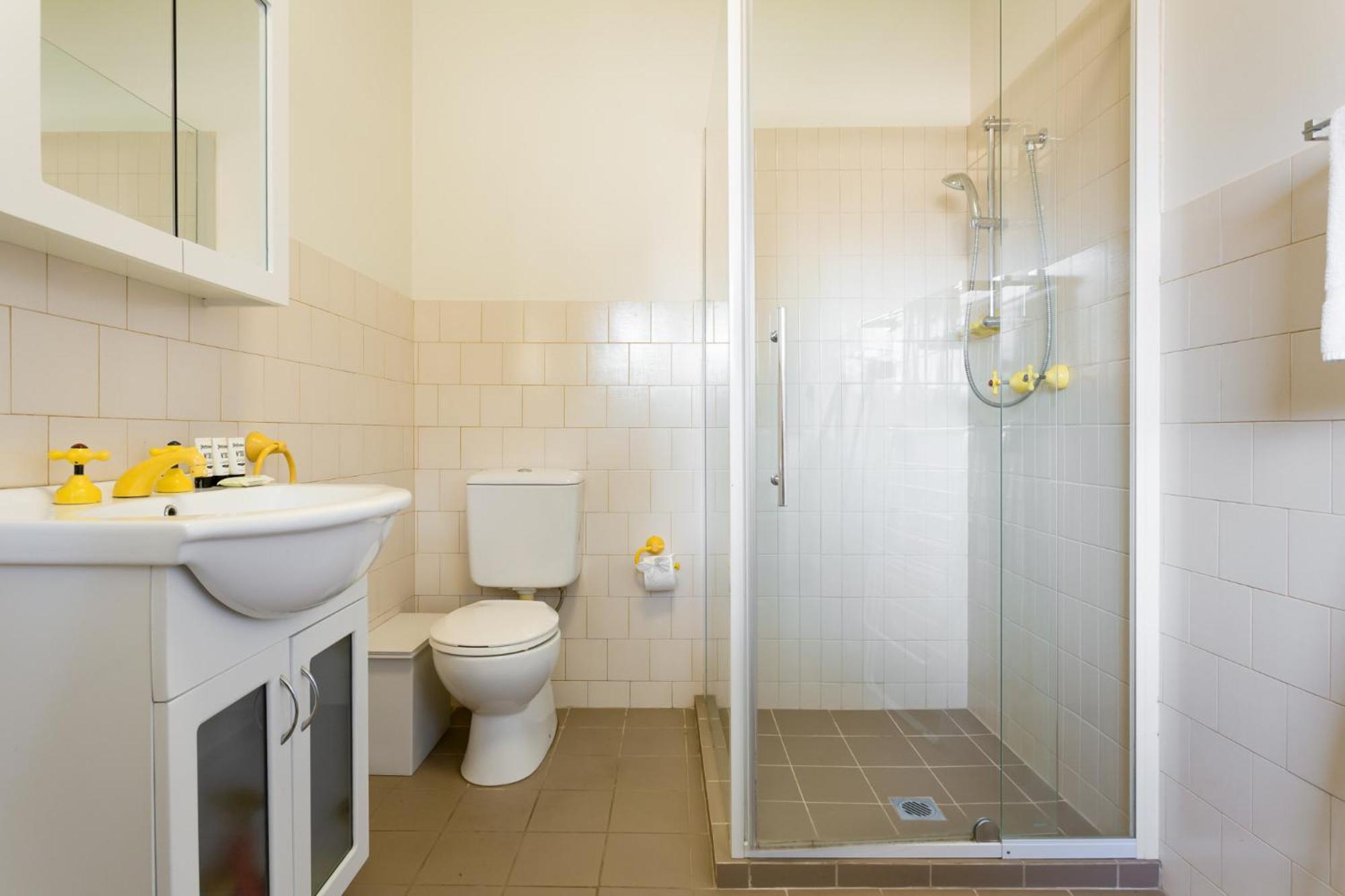 Spacious 3-bed Mid Century Near Cbd Holiday home *